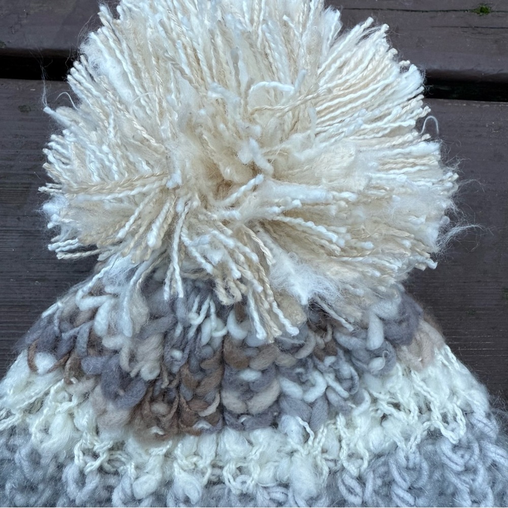 Cozy Knit Pom-Pom Beanie - Cream and Gray One Size - Picture 4 of 5